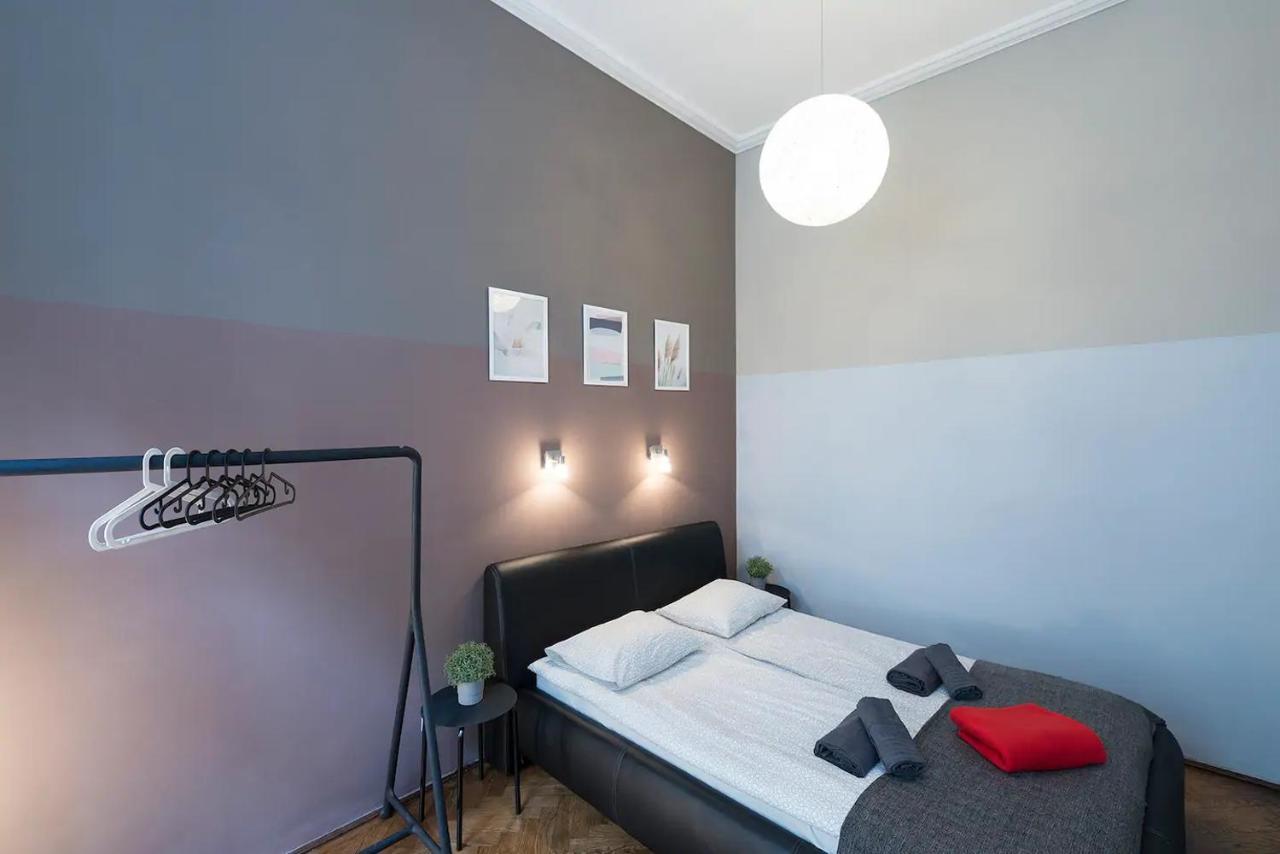 Vaci Street Premier Apartment Budapest Luaran gambar