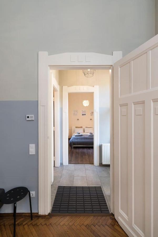 Vaci Street Premier Apartment Budapest Luaran gambar