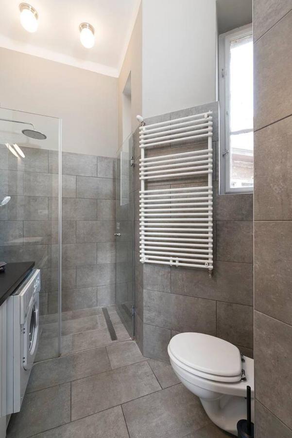 Vaci Street Premier Apartment Budapest Luaran gambar