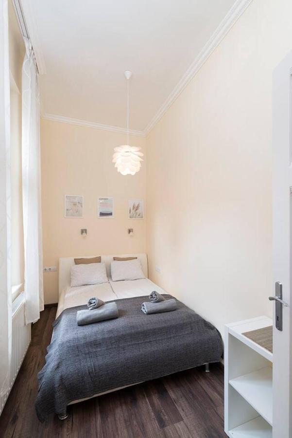 Vaci Street Premier Apartment Budapest Luaran gambar