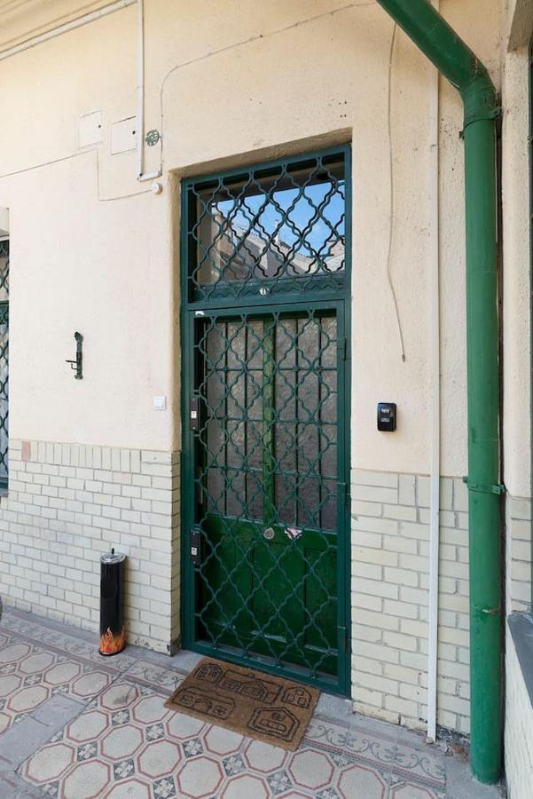 Vaci Street Premier Apartment Budapest Luaran gambar